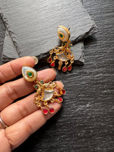 Load image into Gallery viewer, Silver 92.5 gold polish kundan dolki earrings