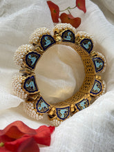 Load image into Gallery viewer, Festive Meenawork Gajra bangle (Made on order)