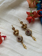 Load image into Gallery viewer, Vintage style statement earrings