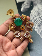 Load image into Gallery viewer, Gold polished, vintage style pendant in silver 925