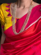 Load image into Gallery viewer, Multilayered Pearl bunch necklace in silver 925 and gold polish