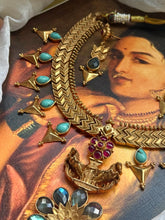 Load image into Gallery viewer, Statement vintage style turquoise necklace set