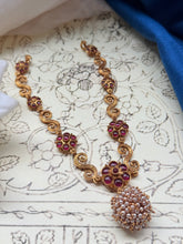 Load image into Gallery viewer, Vintage style necklace in silver 925 and gold polish