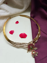 Load image into Gallery viewer, Statement vintage style pearl hasli