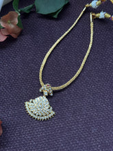 Load image into Gallery viewer, Gold polish classic adigai necklace in silver 925