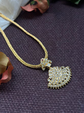 Load image into Gallery viewer, Gold polish classic adigai necklace in silver 925
