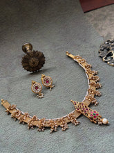 Load image into Gallery viewer, Statement Chettinad style necklace set