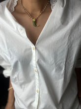 Load image into Gallery viewer, Emerald claw pendant set