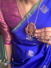 Load image into Gallery viewer, Statement vintage 925gold polish pendant with chain