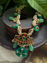 Load image into Gallery viewer, One of a kind kundan pearl necklace