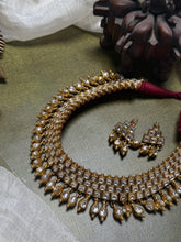 Load image into Gallery viewer, Statement kundan choker set