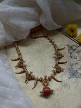 Load image into Gallery viewer, Silver & pearl necklace