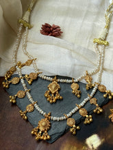 Load image into Gallery viewer, Layered pearl necklace