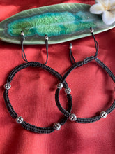 Load image into Gallery viewer, Thread Anklet -3