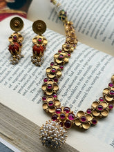 Load image into Gallery viewer, Statement vintage style necklace set