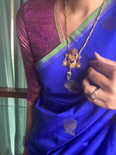 Load image into Gallery viewer, Statement vintage 925gold polish pendant with chain