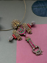 Load image into Gallery viewer, Statement silver 925gold polish pendant with pearls