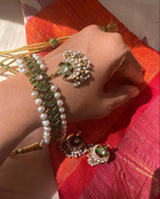 Load image into Gallery viewer, Emerald Attigai Necklace