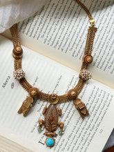 Load image into Gallery viewer, Statement vintage style necklace