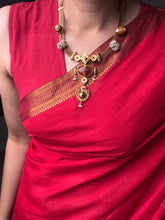 Load image into Gallery viewer, Statement vintage style onyx necklace