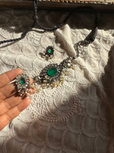 Load image into Gallery viewer, Cow choker set - emerald green