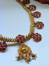 Load image into Gallery viewer, Statement vintage style necklace set in silver 925
