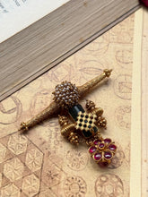 Load image into Gallery viewer, Gold polished, vintage style pendant in silver 925