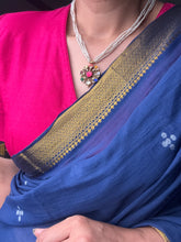 Load image into Gallery viewer, Pearl bunch necklace