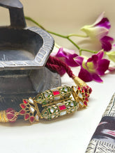 Load image into Gallery viewer, Meenakari Kundan choker with thread work