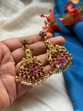 Load image into Gallery viewer, Vintage style statement earrings