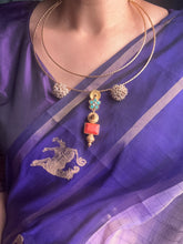 Load image into Gallery viewer, Vintage coral double layer hasli