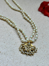 Load image into Gallery viewer, Pearl bunch kundan necklace 6