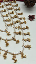 Load image into Gallery viewer, Statement multilayer pearl necklace