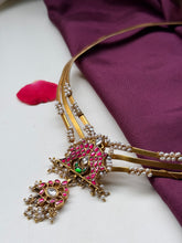 Load image into Gallery viewer, Statement vintage style pearl hasli