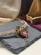 Load image into Gallery viewer, Statement vintage style pearl hasli