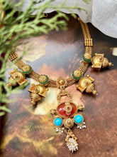 Load image into Gallery viewer, Statement vintage onyx necklace