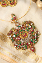 Load image into Gallery viewer, One of a kind, 92.5 gold polish kundan work pendant with hasli 1