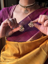 Load image into Gallery viewer, Emerald Attigai Necklace