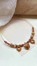 Load image into Gallery viewer, Statement vintage style coral hasli necklace