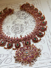 Load image into Gallery viewer, Statement mango necklace with earrings in silver 925 and gold polish