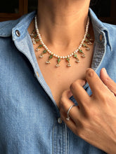 Load image into Gallery viewer, Dainty necklace on pearls