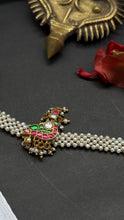 Load image into Gallery viewer, One of a kind pearl choker