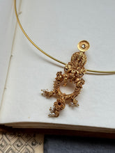 Load image into Gallery viewer, Vintage style pendant in silver 925 and gold polish