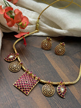 Load image into Gallery viewer, Classic timeless vintage style necklace and earrings 1