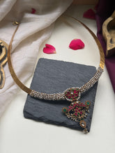 Load image into Gallery viewer, Statement vintage style pearl hasli