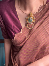 Load image into Gallery viewer, Vintage statement pendant hasli