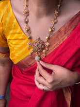 Load image into Gallery viewer, Vintage style necklace