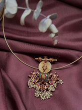 Load image into Gallery viewer, Vintage style pendant in silver 925 and gold polish