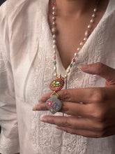 Load image into Gallery viewer, Dainty Inlay work necklace in natural aventurine and gemstones