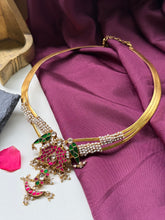 Load image into Gallery viewer, Statement vintage style pearl hasli